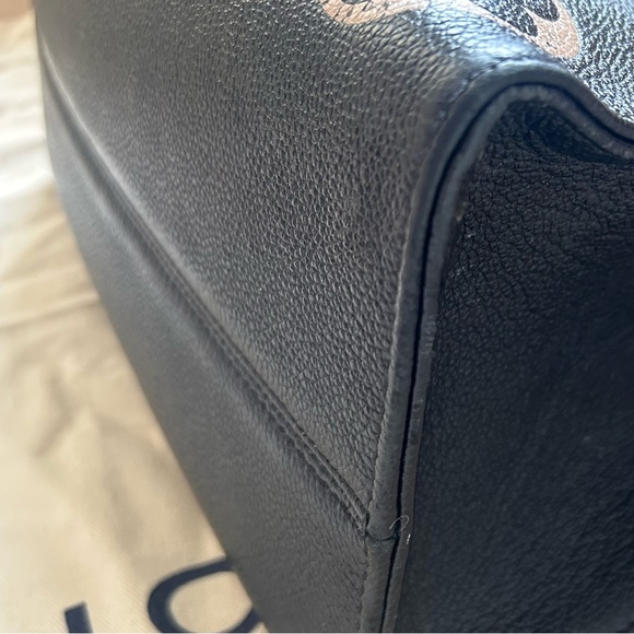 AUTHENTIC Louis Vuitton MM OnTheGo Handbag - Picture 6 of 11